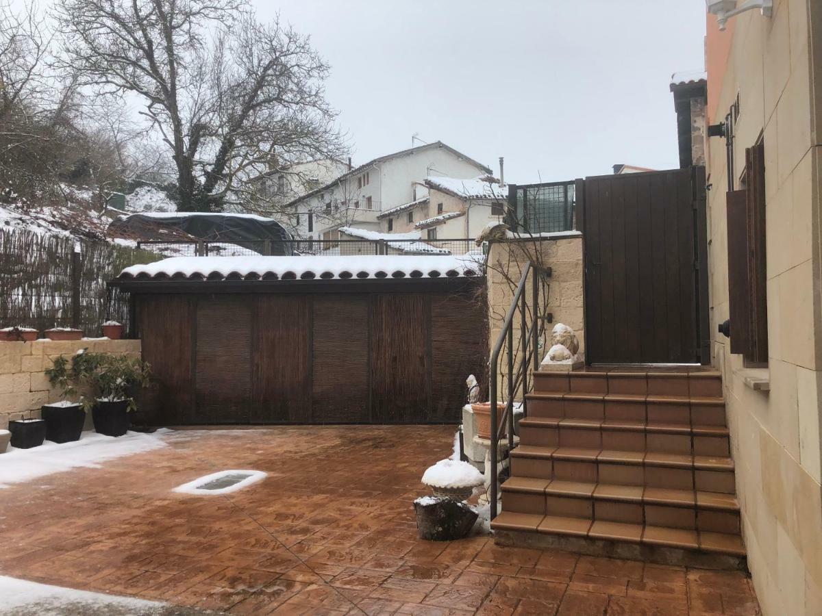 Apartamento Con Jardin エスカライ エクステリア 写真