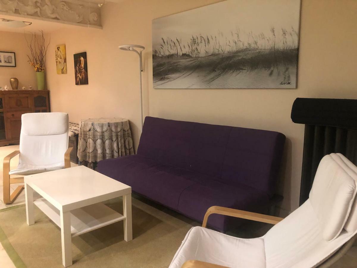 Apartamento Con Jardin エスカライ エクステリア 写真