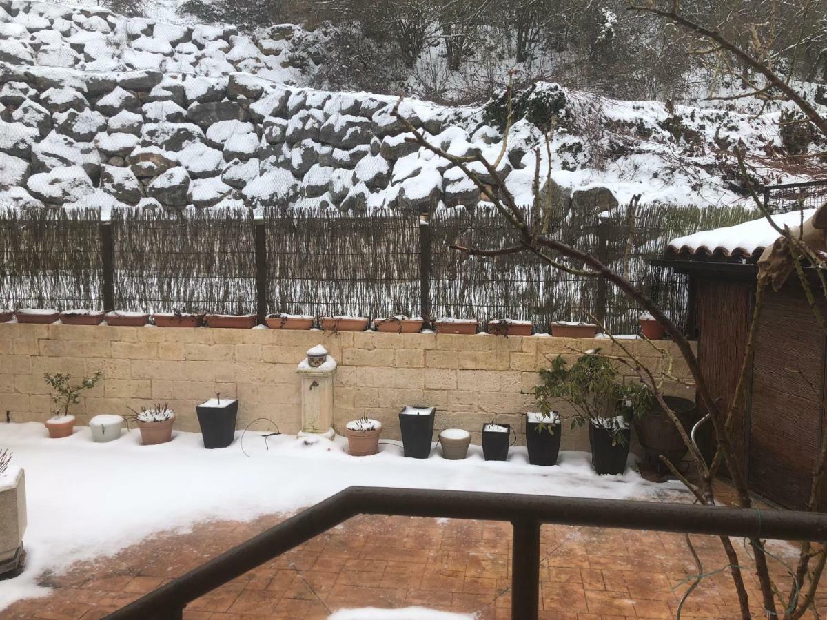 Apartamento Con Jardin エスカライ エクステリア 写真